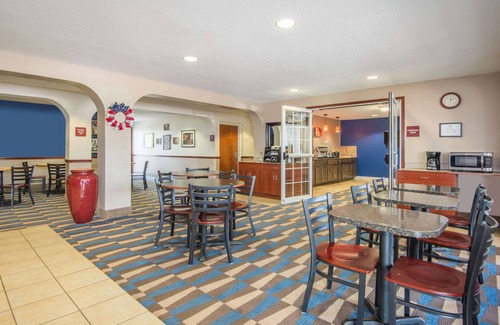Miami Hotel | Microtel Inn & Suites by Wyndham Miami