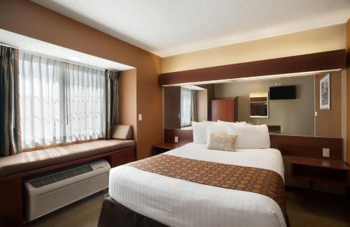 Dover Hotel | Microtel Inn & Suites by Wyndham Dover New Hampshire