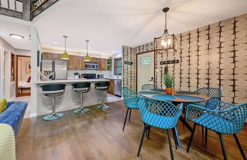 Northwest Raleigh House | Mid-Century Fairytale Cabin ✦ Best Coffee Station for Miles!