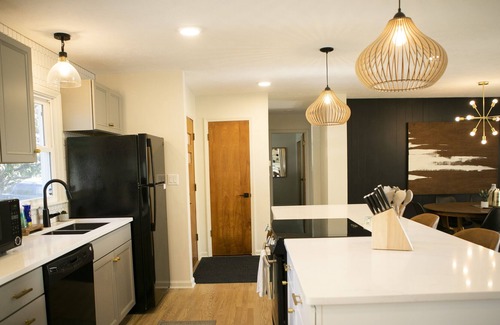 Norfolk House | Mid Century Mid Town, a unique stay with modern amenities Pet-Friendly!