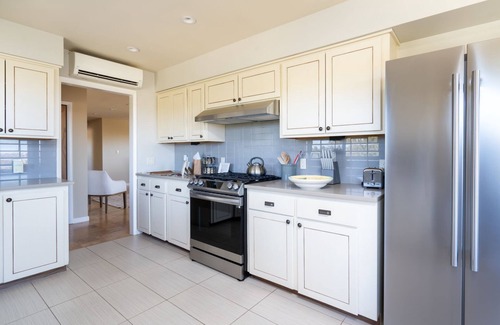Northeast Santa Fe House | Mid-century Modern 3 min for plaza