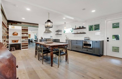 Albert House | Mid-Century Modern Albert Home