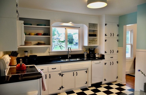 Otego House | Mid-Century Modern Gem - 7 min to Allstar Vill w/AC