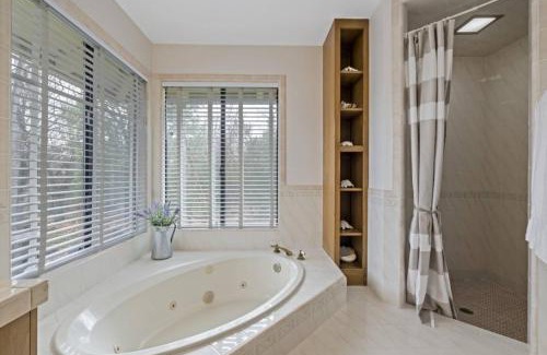 Apple Hill House | Mid-Century-Modern Mountain Gem