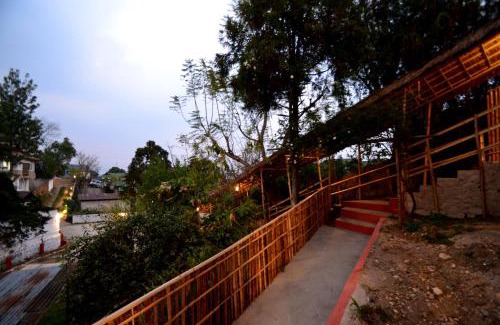 Laitumkhrah House | Mid Pine Home Stay
