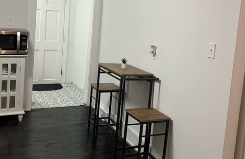 Concord House | Mid-Term Rental - Best Value, Entire Home only 4 mikes from Atrium Health