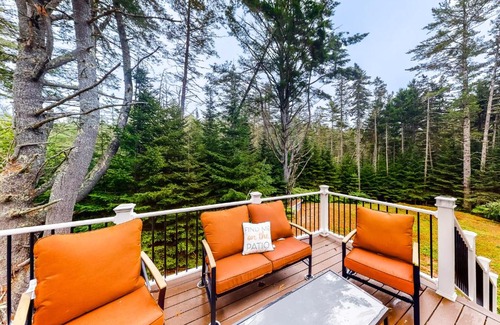 Waldoboro House | MidCoast Tranquility