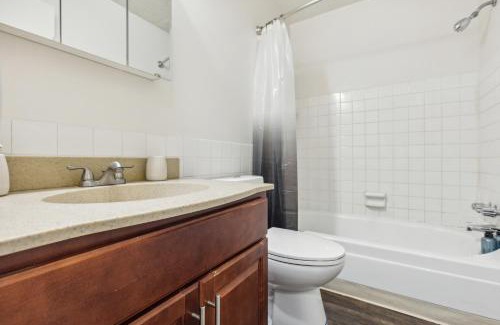 Parma Apartment | Midtown 3402i Cozy & Comfy I Free Parking