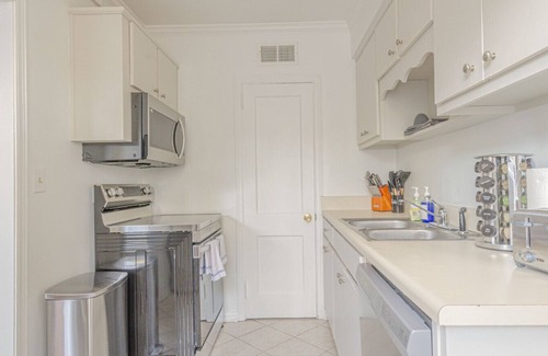 Columbus Apartment | MidTown Flats Suite A1