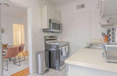 Columbus Apartment | MidTown Flats Suite A1
