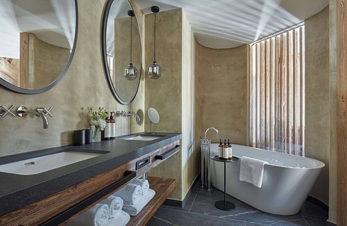 Zweisimmen Nr Gstaad Hotel | Miiro The Mansard