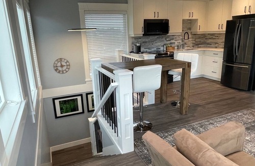 Mill Bay Apartment | Mill Bay Retreat