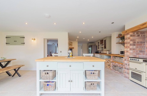 Shrewsbury Apartment | Mill Cottages Shrewsbury With Hot Tub