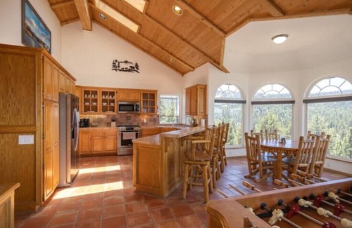Upper Moonridge Cabin | Million Dollar View Luxury Cabin: Amazing Ski Slope Views, Hot Tub, Sleeps 15