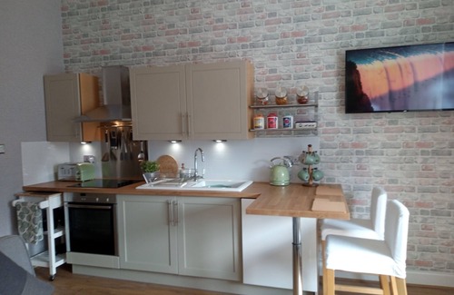 Isle Of Cumbrae Cottage | Millport Town or Country Holiday Lets