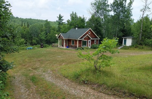 Gloucester County Ski Chalet | Millstream River Refuge. 25 private acres