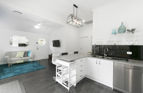 Auchenflower House | Milton Mews Townhouse BLUE. Another Rylance Holiday Home