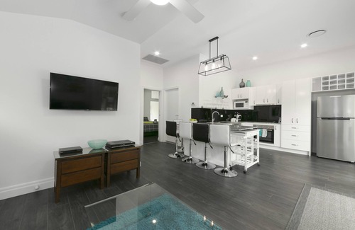 Auchenflower House | Milton Mews Townhouse BLUE. Another Rylance Holiday Home