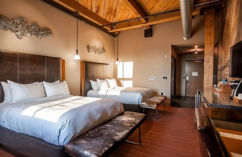Fifth Ward Hotel | Milwaukee Haven, Custom Deluxe Two Queen Beds at The Iron Horse Hotel!