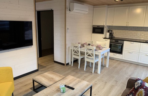 Lokeren House | Mini house 2 to max. 4 people with garden, large terrace and free parking