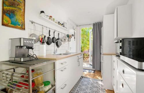 Skalby House | Minihus i Järfälla