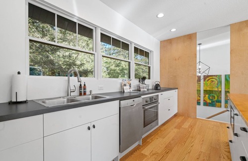 Lakeland House | MINNeSTAY* The Happy Home | Ski |