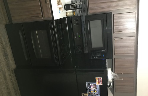 North Arlington Apartment | Mins away from six flags ,Cowboys N Rangers stadiums Shopping Food and more.
