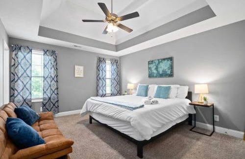 Clarksville House | Mins to Downtown & Ft Campbell - Lux at Lancelot