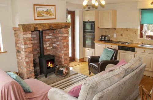 Little Stretton House | Minton Lane Cottage