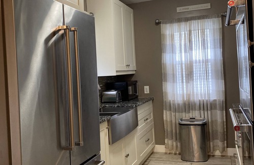 Nokomis House | Minutes away from MOA, MSP airport, Minnehaha Falls, 2bedroom house.