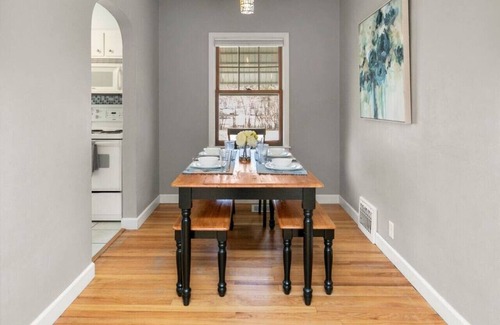 Roosevelt House | Minutes from Fargodome, NDSU, and downtown Fargo!