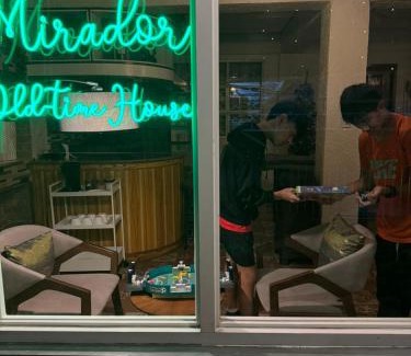Baguio House | Mirador Old-Time House walking distance to Lourdes Grotto