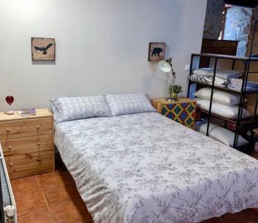 Ponferrada Apartment | Mirador Yellow Door