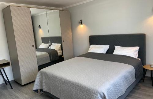 Calarasi Bed & Breakfast | Miraj House
