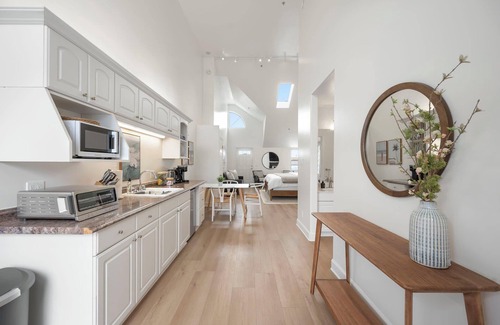 Half Moon Bay House | Miramar Penthouse – Coastal Elegance in the Heart of Half Moon Bay