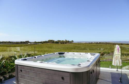 McLaren Vale House | Miravino – breathtaking vineyard views