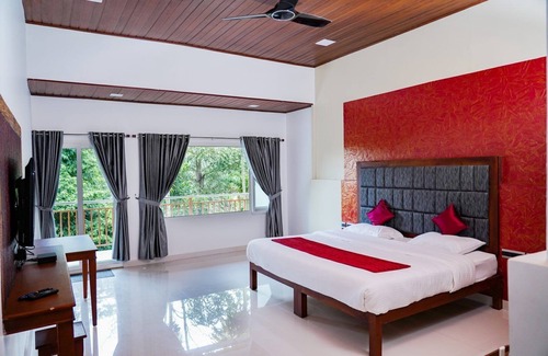 Chithirapuram Bed & Breakfast | Misty Bush Munnar - Deluxe Double Roomn