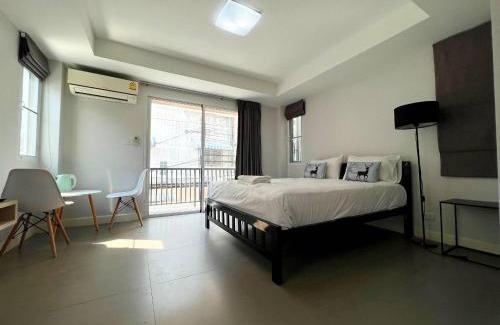 Wang Burapha Phirom Apartment | Mitr Inn Mrt Samyot Station - The Grand Palace มิตร อินน์ พระบรมมหาราชวัง