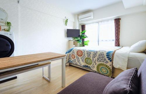 Itabashi Apartment | MIYAVI#303 3min walk Narimasu Station, 4 people, wide queen bed & sofa, Tokyo's largest Don Quijote