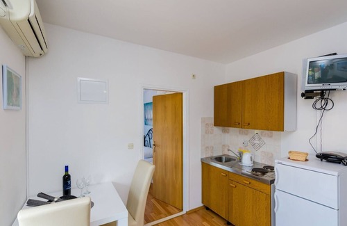 Pomena Apartment | Mljet Gem in Pomena!