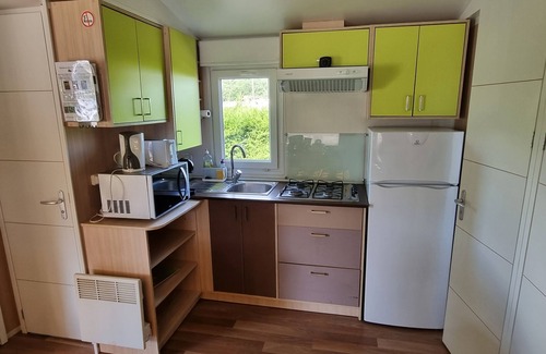 Saint-Maurice-de-Gourdans House | Mobile Home Pour 4 Tout Confort 29m² en Bord de Rivière D'ain - Terrasse Abritée