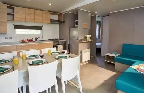Wijckel House | Mobil-home | Premium Azure | 3 Bedrooms | 6 sleeps | Raised terrace