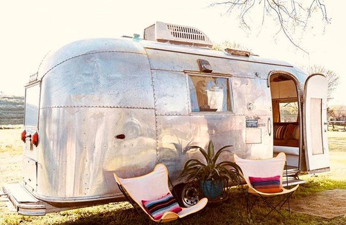 Hico House | Mobile home ∙ 1 bedroom ∙ 2 guests