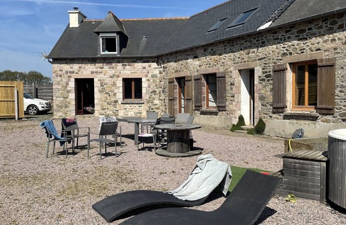 Henansal House | Mobile home naturist campsite near Erquy
