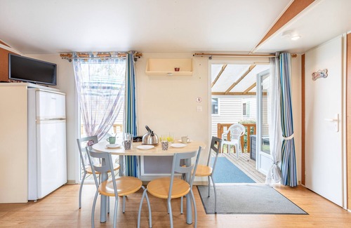 Angles RV Rental | Mobile Home 'Piscines - Terrasse' with Shared Pool and Private Terrace