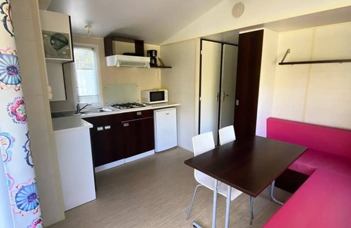 Saint-Pompont House | Mobilheim 2 Schlafzimmer - halb überdachte Terrasse 5 Personen