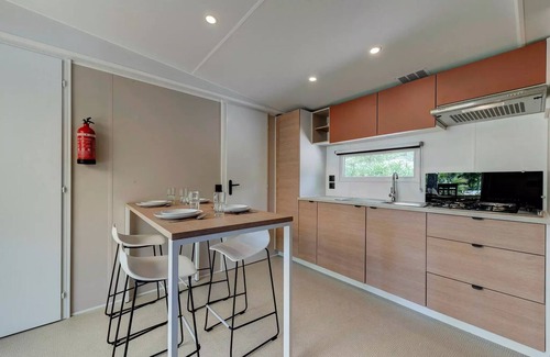 Berny Riviere House | Mobilheim A/C