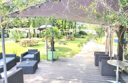 Pontchateau House | Mobilheim VIP - 29 m2 - 2 Schlafzimmer - Doppelterrasse + SPA (2 Erwachsene maximal oder Familie) 4 Personen