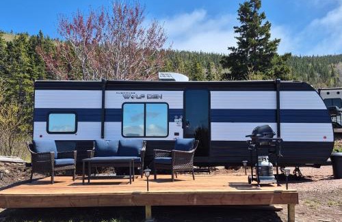 White Point House | Moceanset Getaways - Luxurious, Ocean, Mountain And Sunset Views "Camping Experience"
