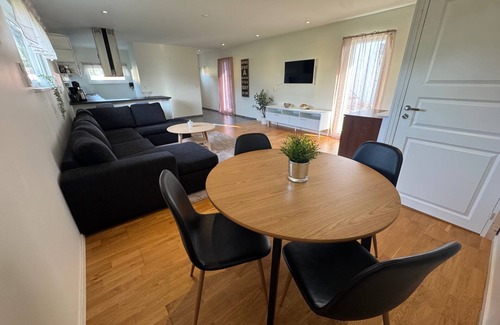 Fjalkinge Apartment | Modern 1-bed Apartment - Sleeps 6 & Ideal Location